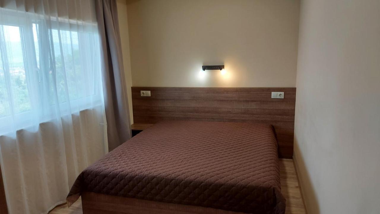 Forest Apartment Saparewa Banja Zewnętrze zdjęcie